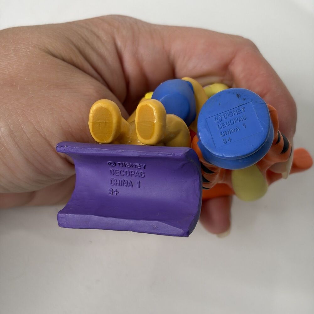 Disney Decopac Cake Topper Winnie The Pooh Tigger Eating Honey Set of 2 - Picture 6 of 6
